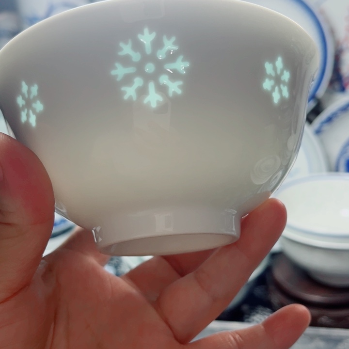 青花玲珑5寸饭碗雪花雕刻