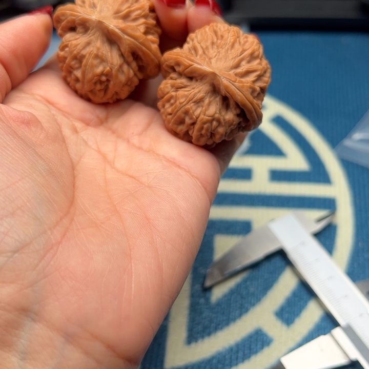 吊坠桃核文玩莲花