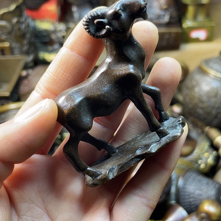 全是铜铜铜器铜器