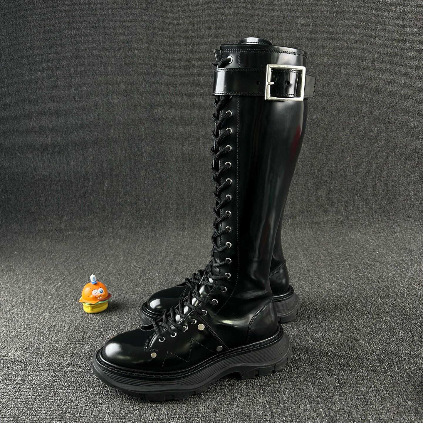 95新 Alexander McQueen/亚历山大·麦昆 高筒骑士靴36码 HB4716