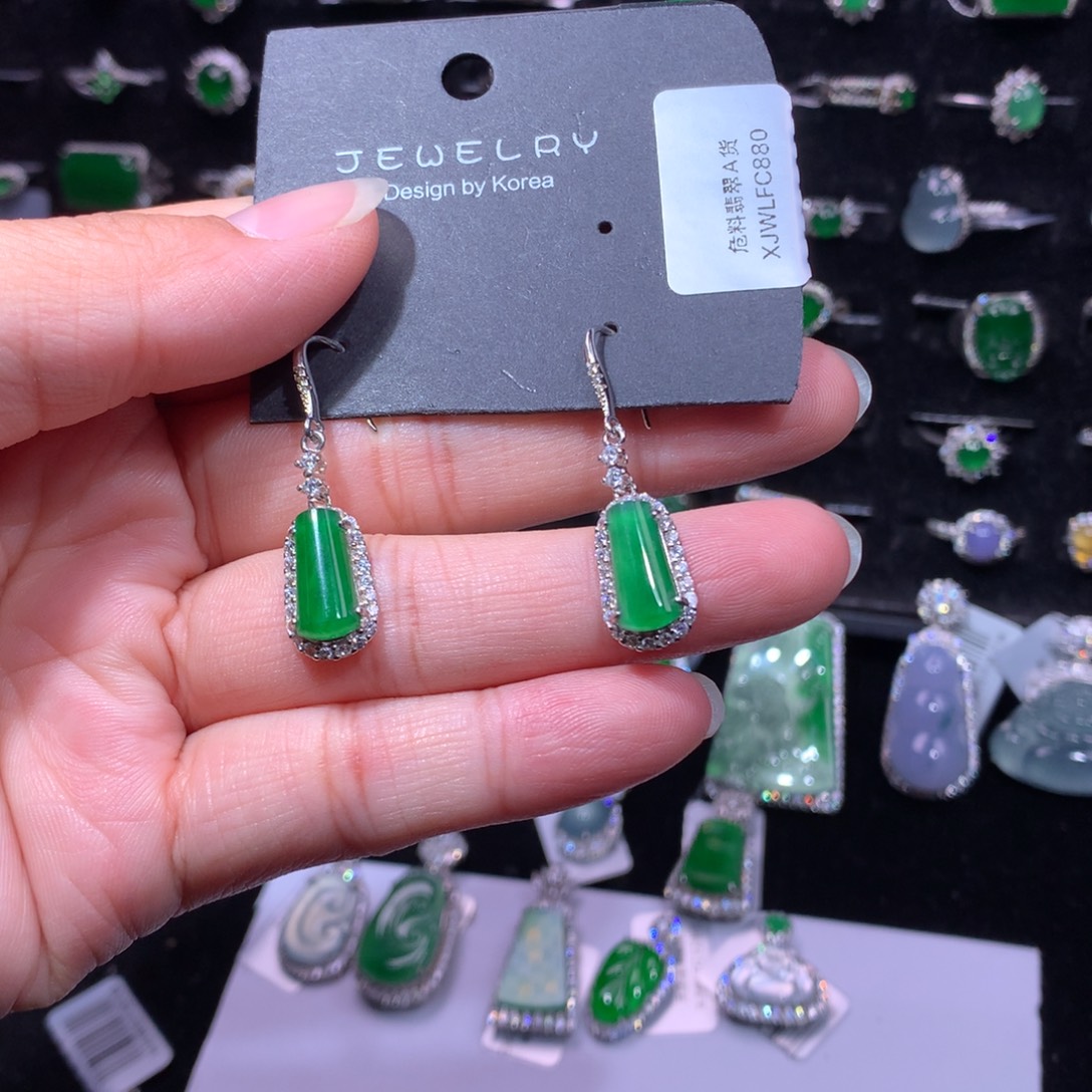 翡翠银S925镶嵌颈饰翡翠