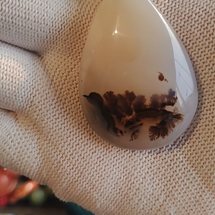 琥珀裸石未镶嵌挂件