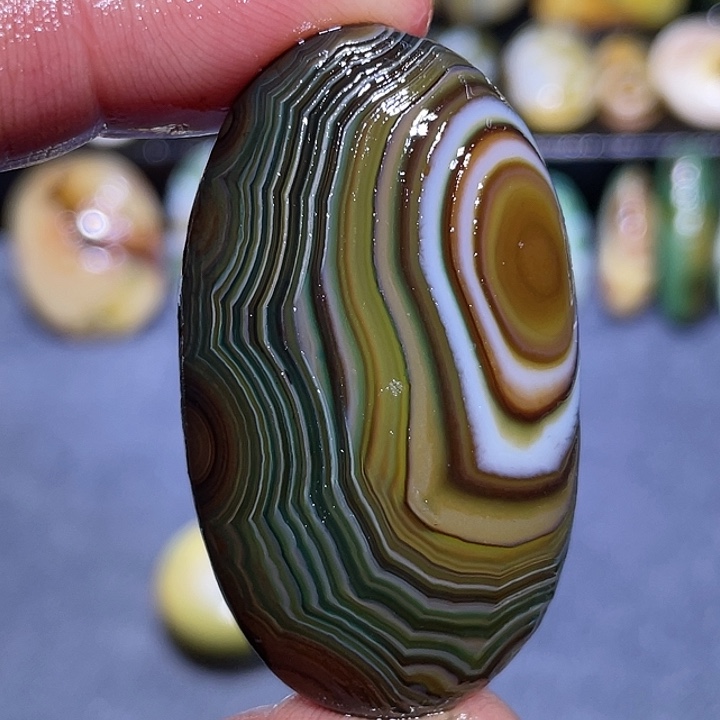 玛瑙/玉髓未镶嵌珠宝奇石