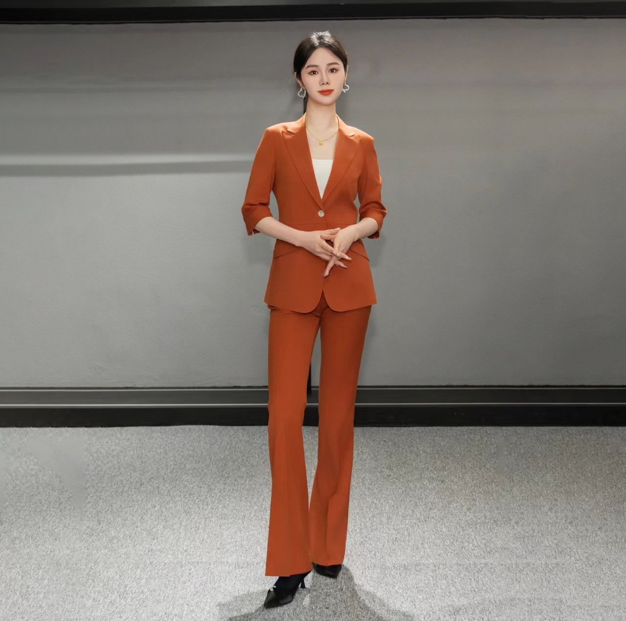 Falaibang/法莱邦361夏款桔红双色中袖微喇裤西装套装