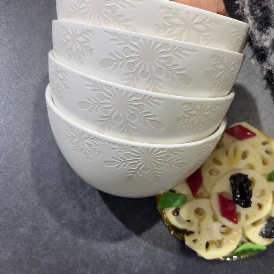 瓷微微瑕四个不影响使用介意勿拍