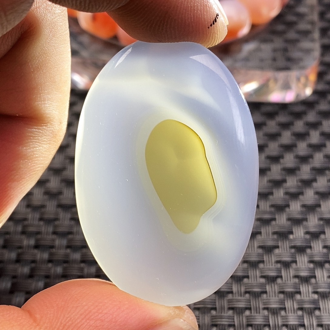 用***3玛瑙/玉髓未镶嵌吊坠(不含链)