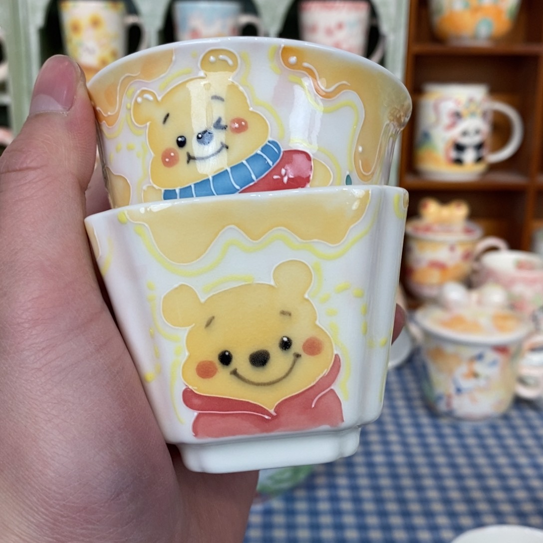 瓷片小号茶杯维尼熊