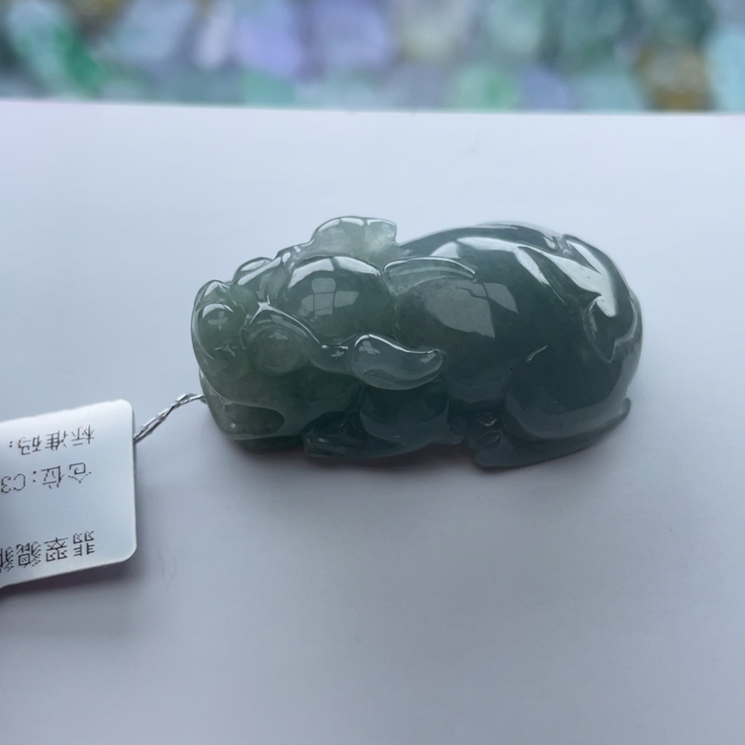 翡翠颈饰未镶嵌貔貅