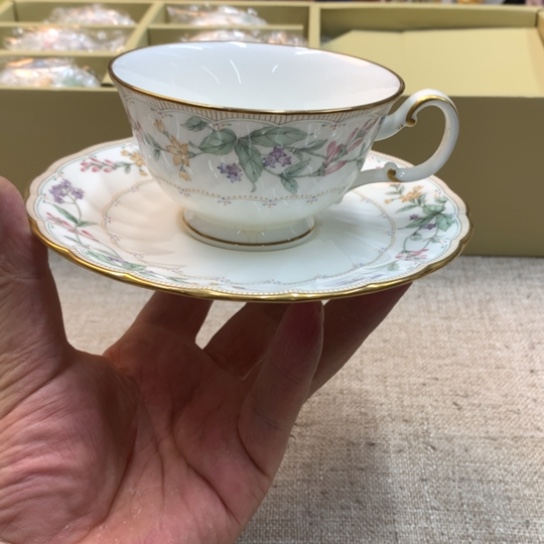 金瓷阁家的美丽瓷器