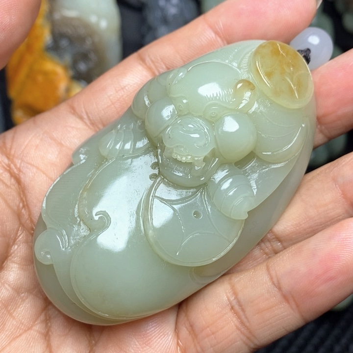 颈饰未镶嵌和田玉