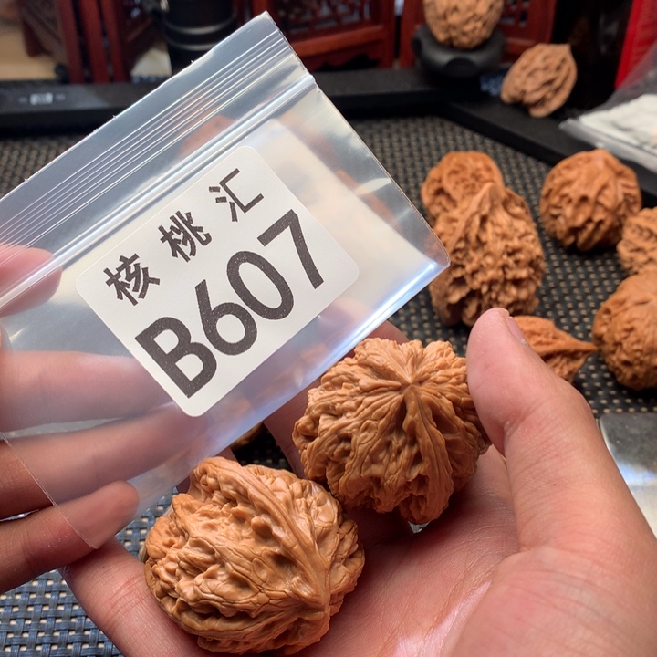 吊坠文玩核桃红锦鲤