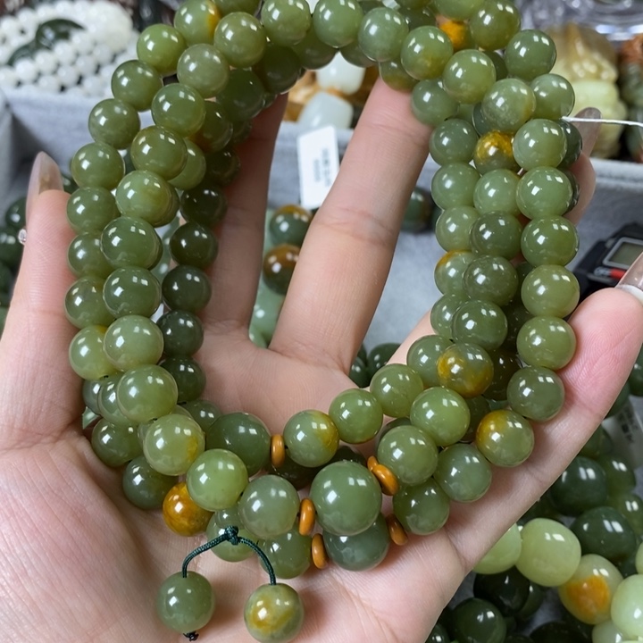 透闪石质玉108粒未镶嵌?****?