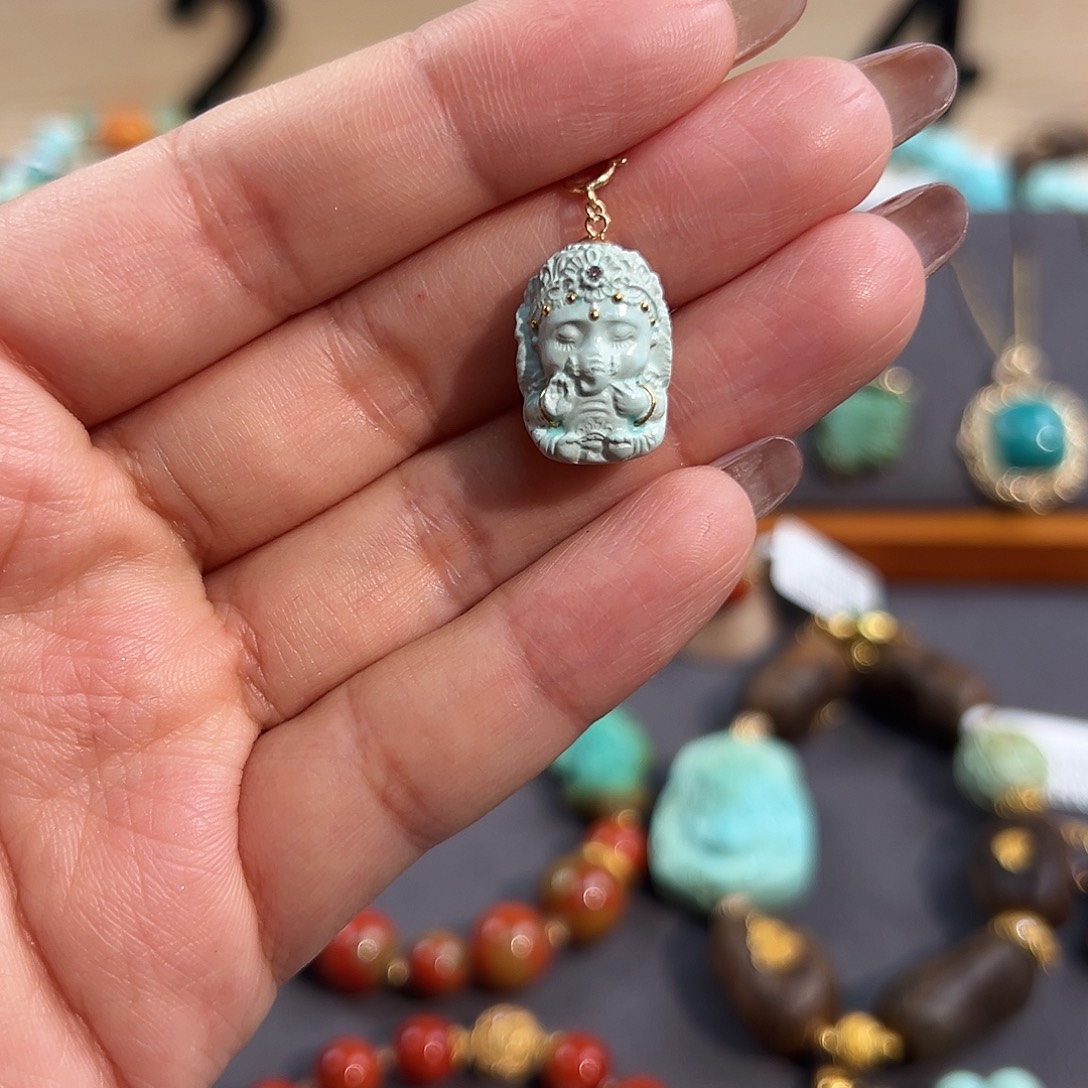 绿松石18K金镶嵌象神滴溜