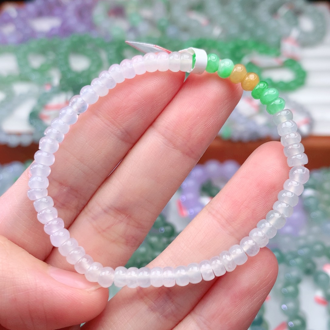 翡翠手链未镶嵌翡翠