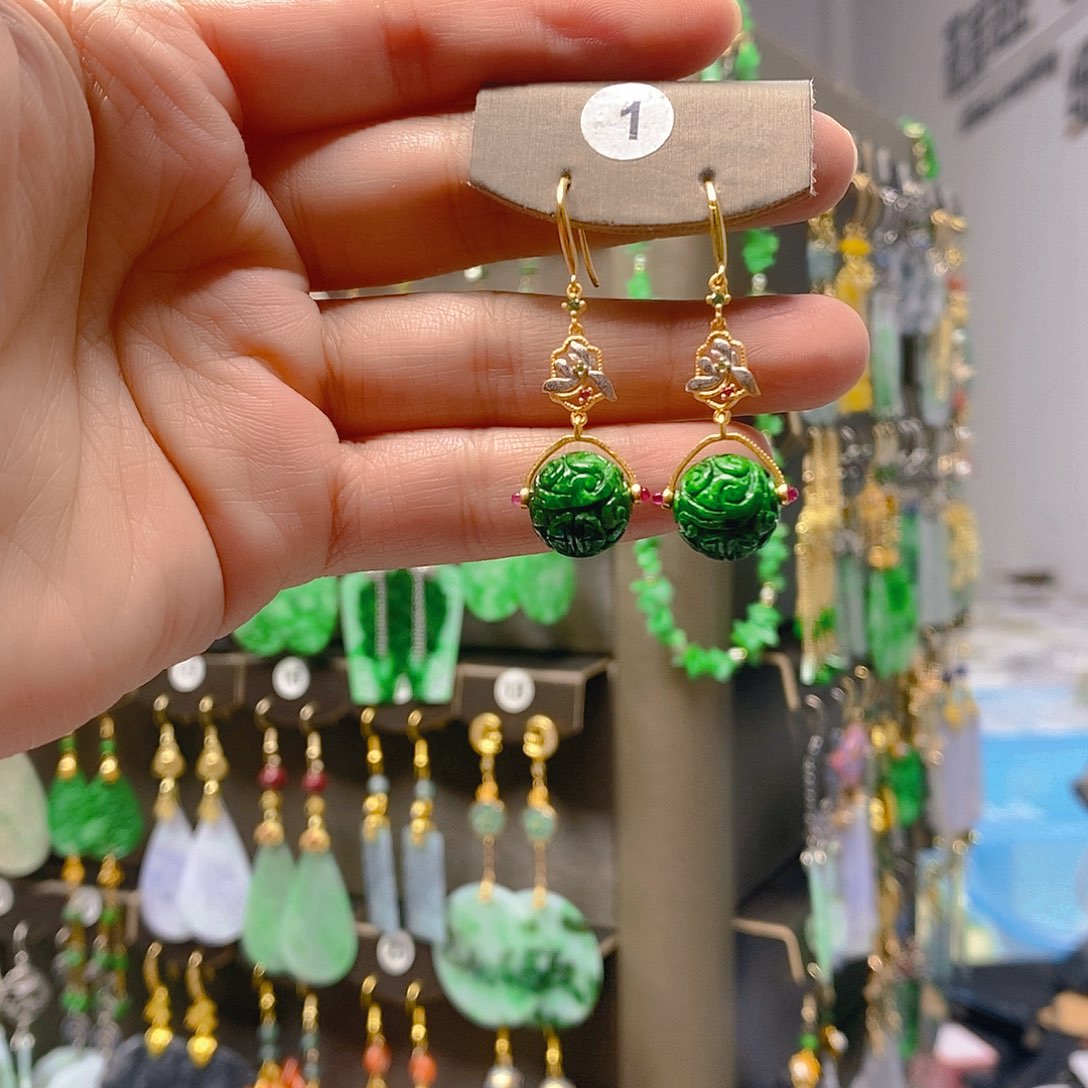 未镶嵌翡翠耳饰翡翠