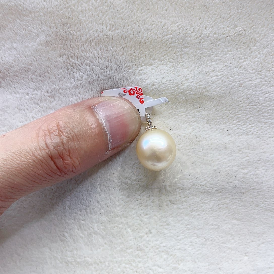 海水珍珠颈饰18K金镶嵌