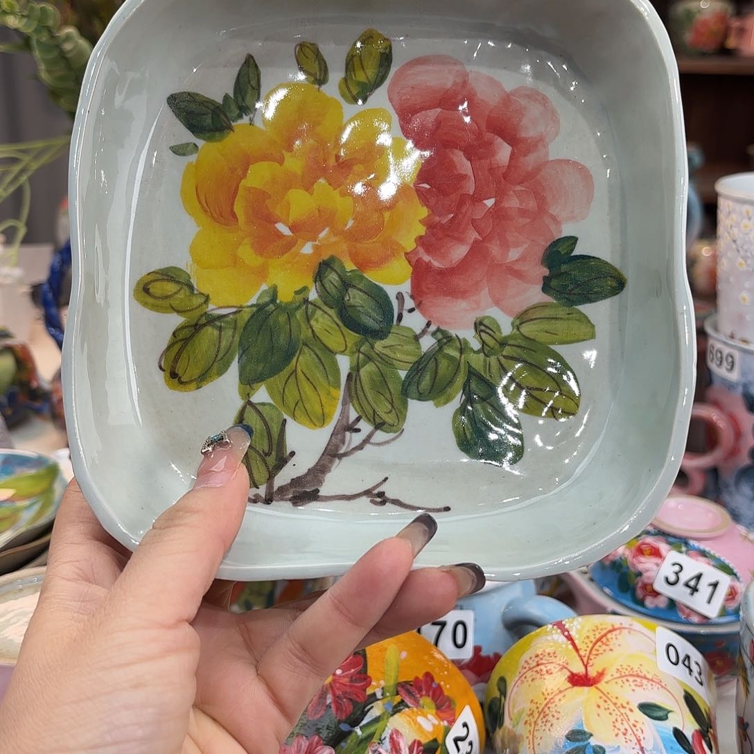 瓷片这一个是一家