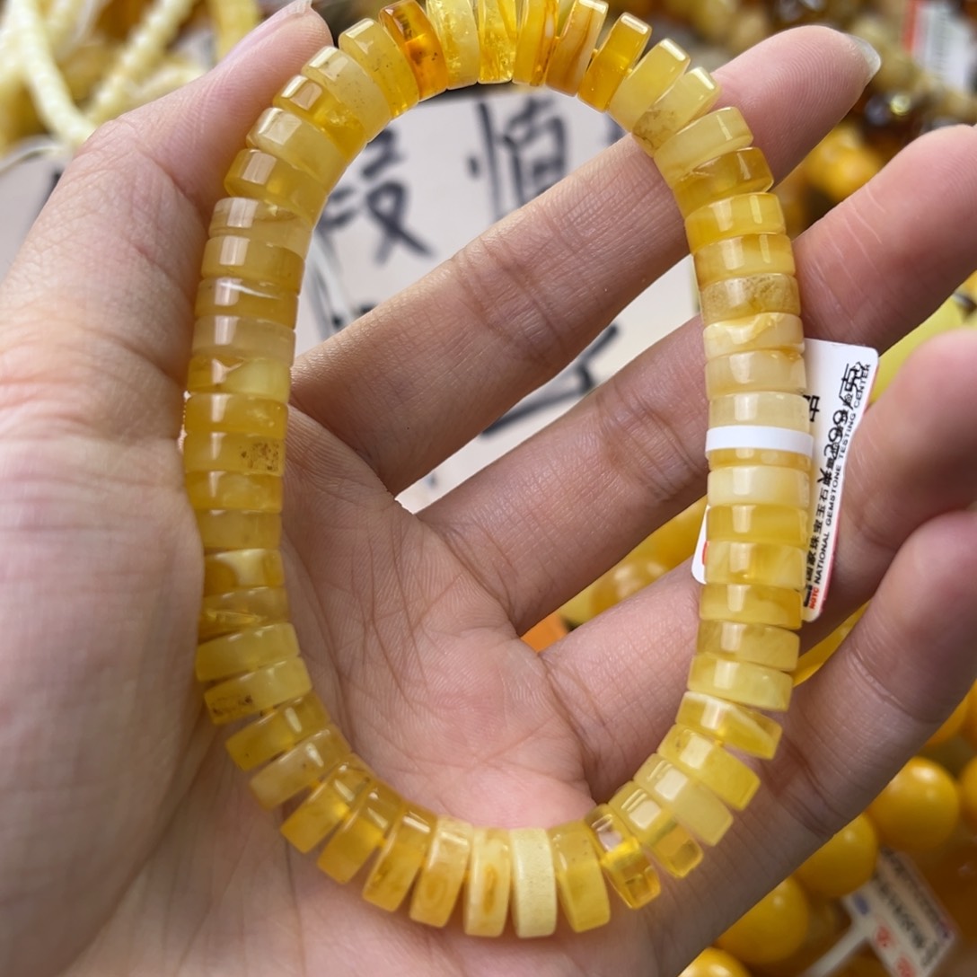 琥珀珠宝奇石未镶嵌