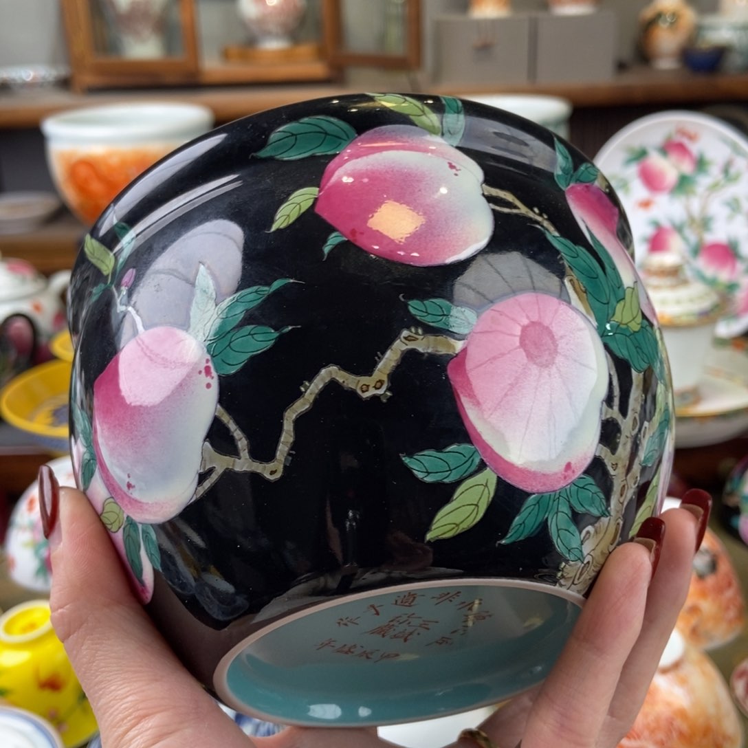 黑**妖陶瓷艺术家的作品是一