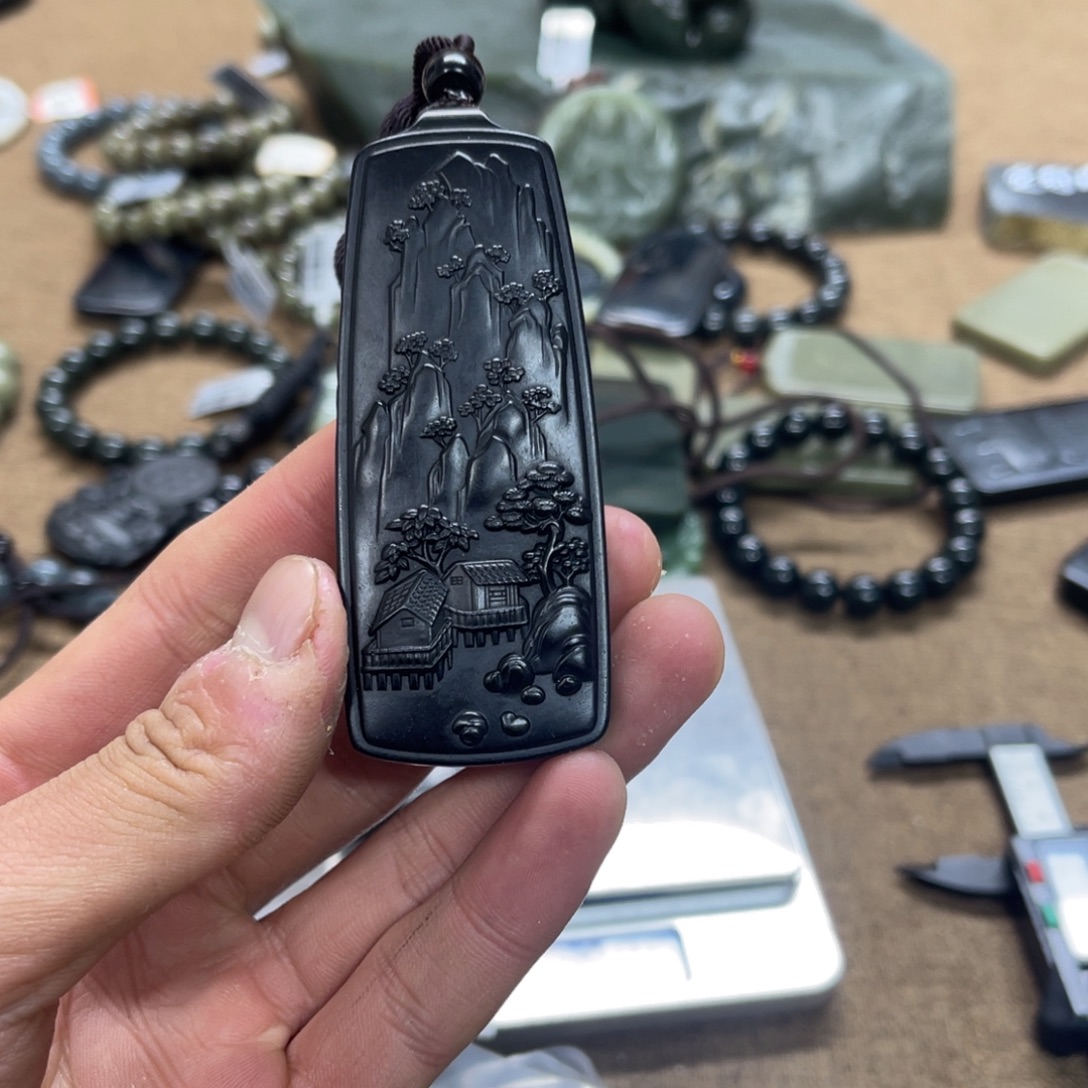 没***漏和田玉未镶嵌颈饰