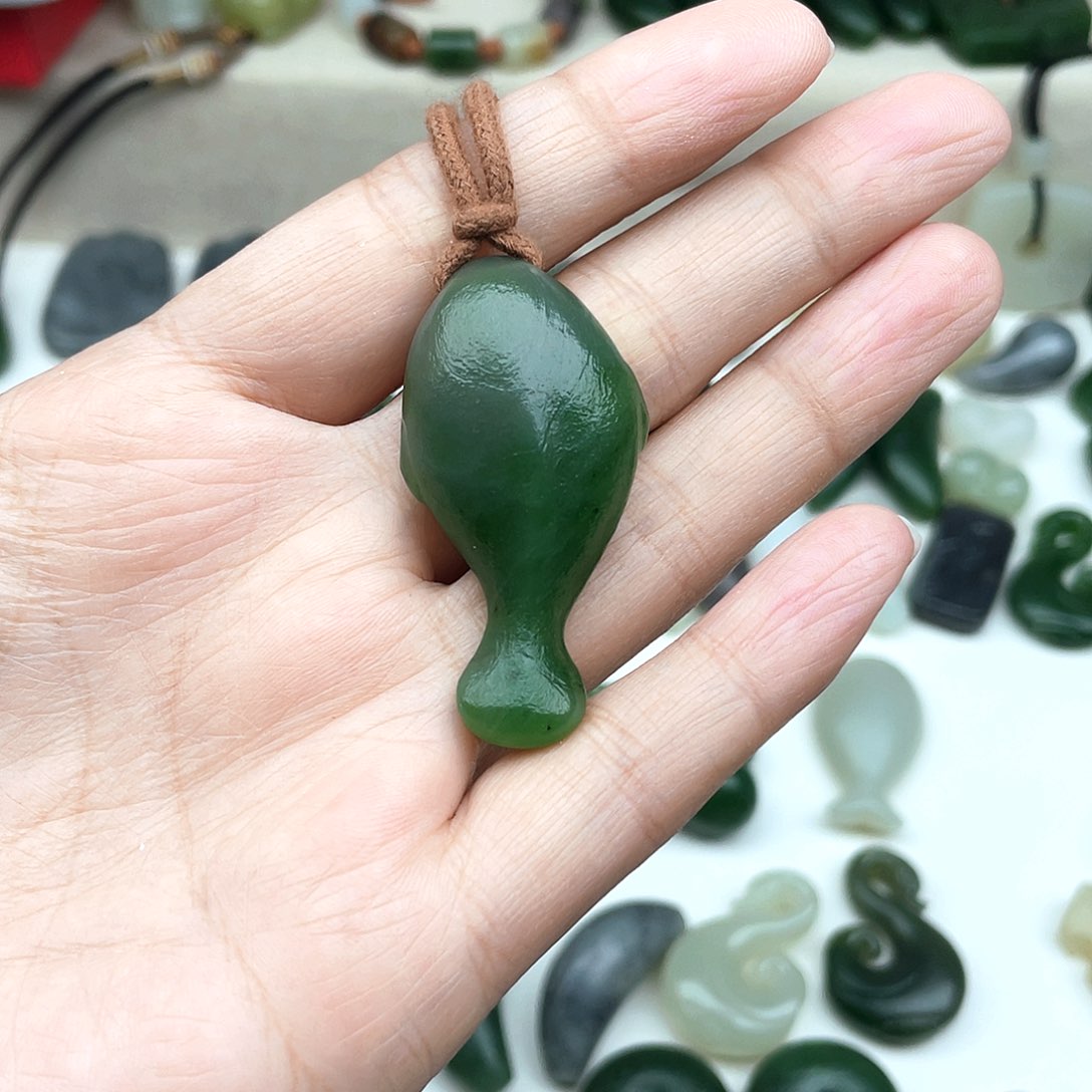 颈饰未镶嵌和田玉刘*啊