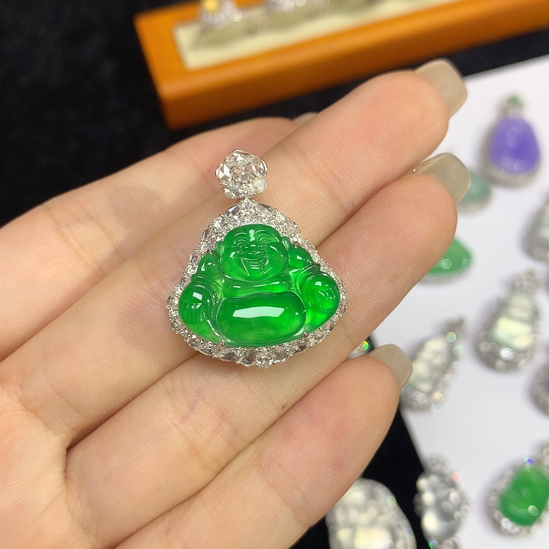 翡翠吊坠(赠链)18K金镶嵌流*