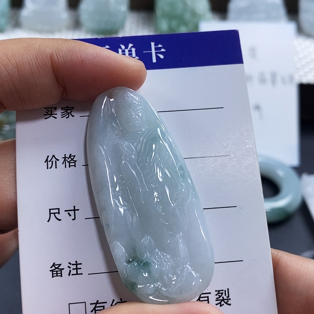 翡翠未镶嵌颈饰翡翠