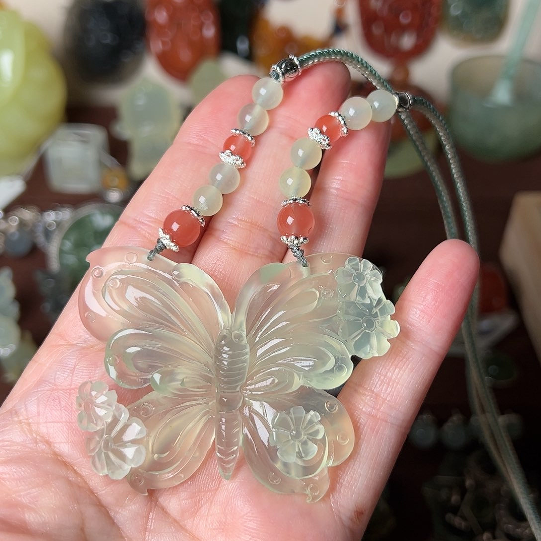 蛇纹石玉吊坠(赠链)未镶嵌冬*