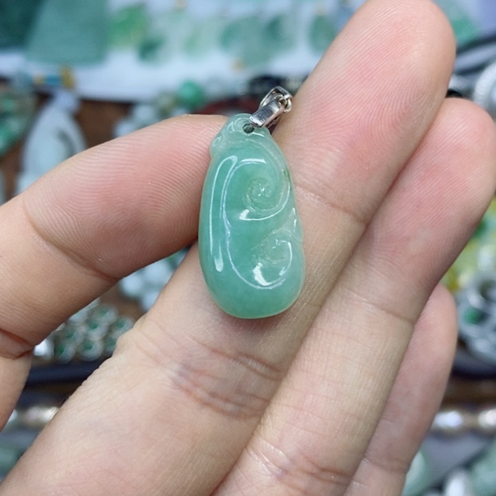 翡翠吊坠(不含链)未镶嵌