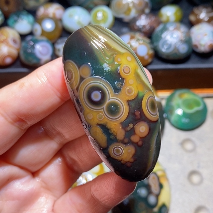 未镶嵌玛瑙/玉髓珠宝半成品133