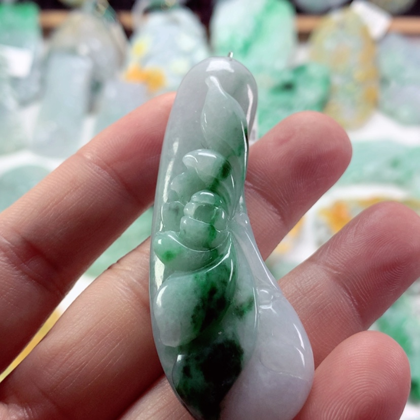 【闪购商品】翡翠吊坠(不含链)未镶嵌