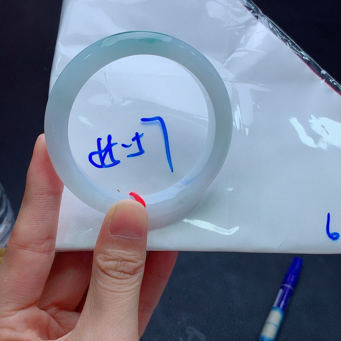 未镶嵌手镯翡翠买断