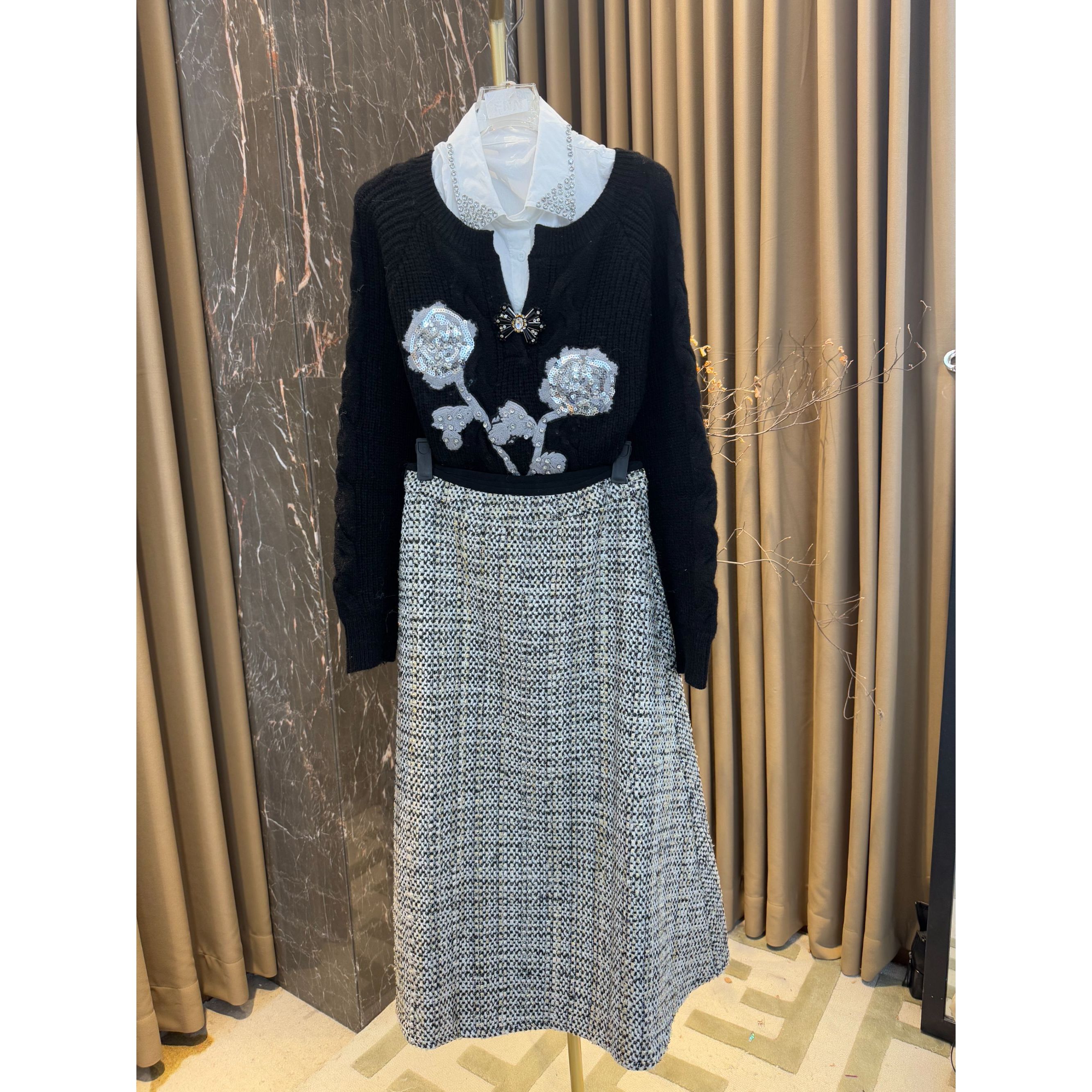 芙娜妮轻奢秋冬新款法式优雅气质套装复古显瘦名媛女装F2510447