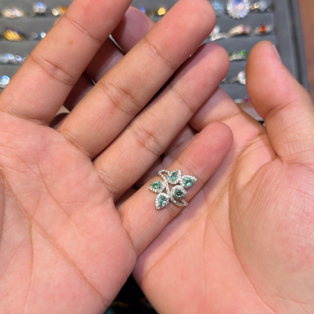 戒指银S925镶嵌祖母绿