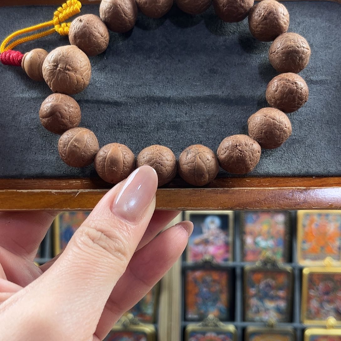 活动凤眼菩提手串