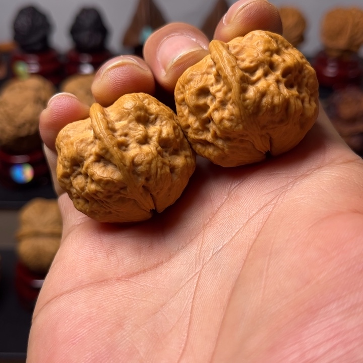 文玩核桃吊坠小玉蟾