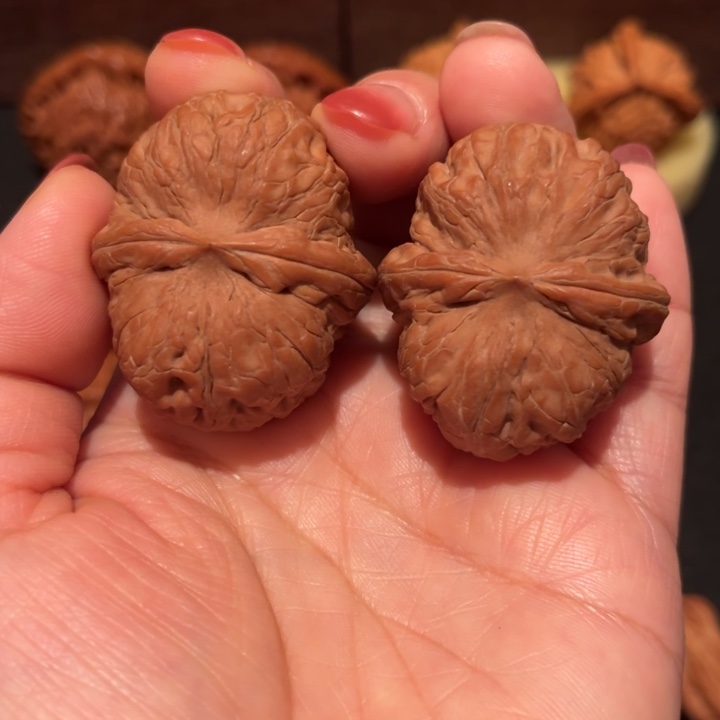 困***困文玩核桃吊坠平谷元宝