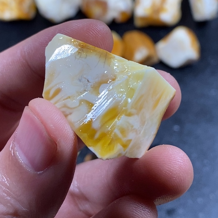 未镶嵌定制琥珀w