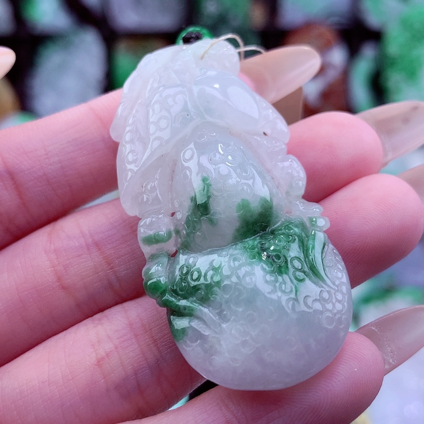 【闪购商品】翡翠颈饰未镶嵌天然