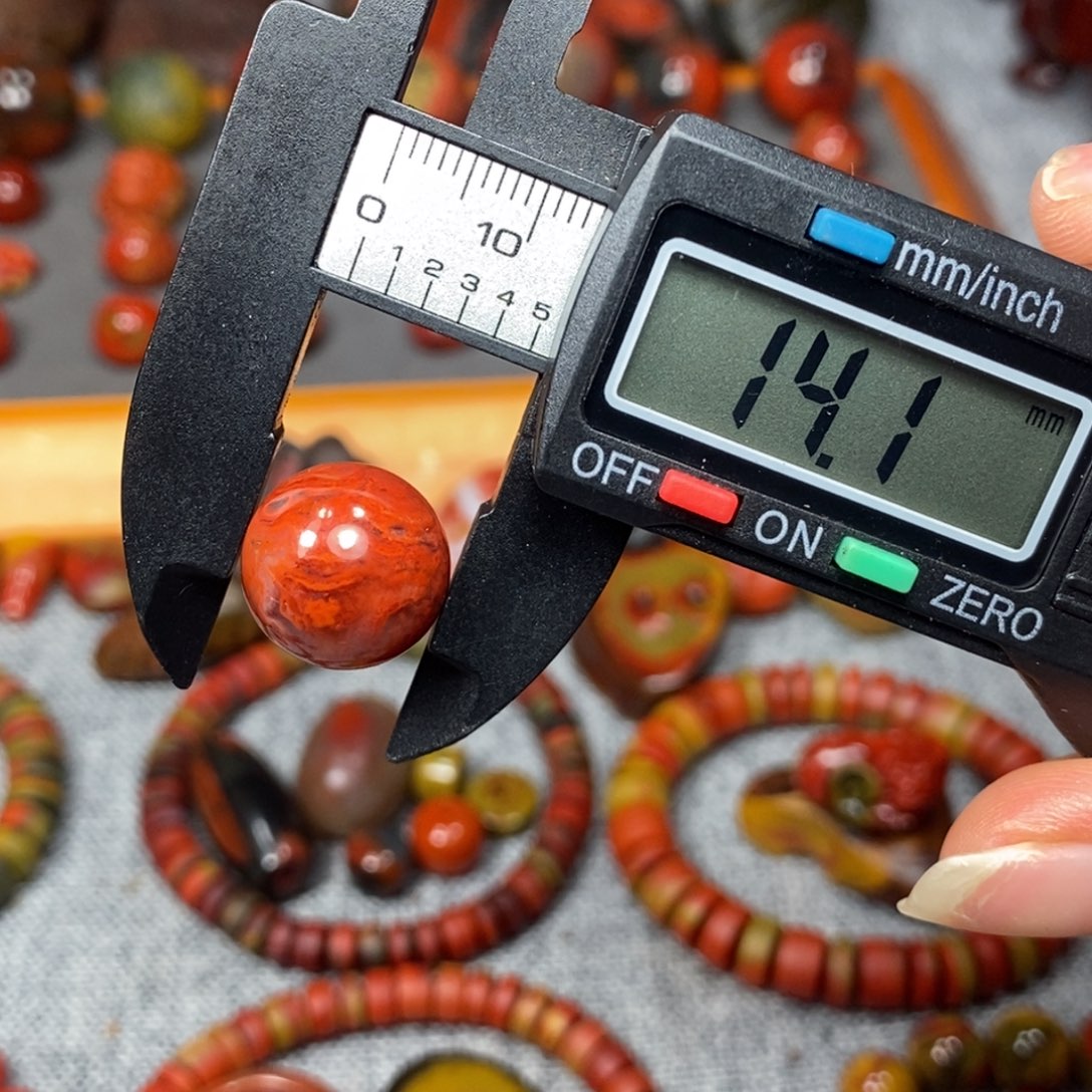 南红玛瑙未镶嵌珠子