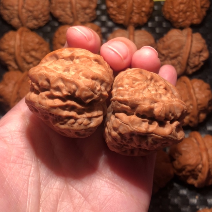 文玩核桃把件四深开三角蛙39