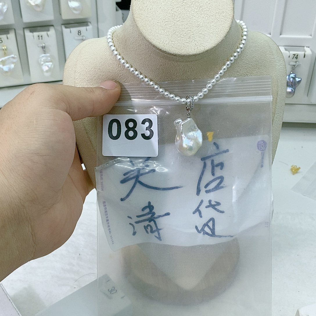 淡水珍珠颈饰合金