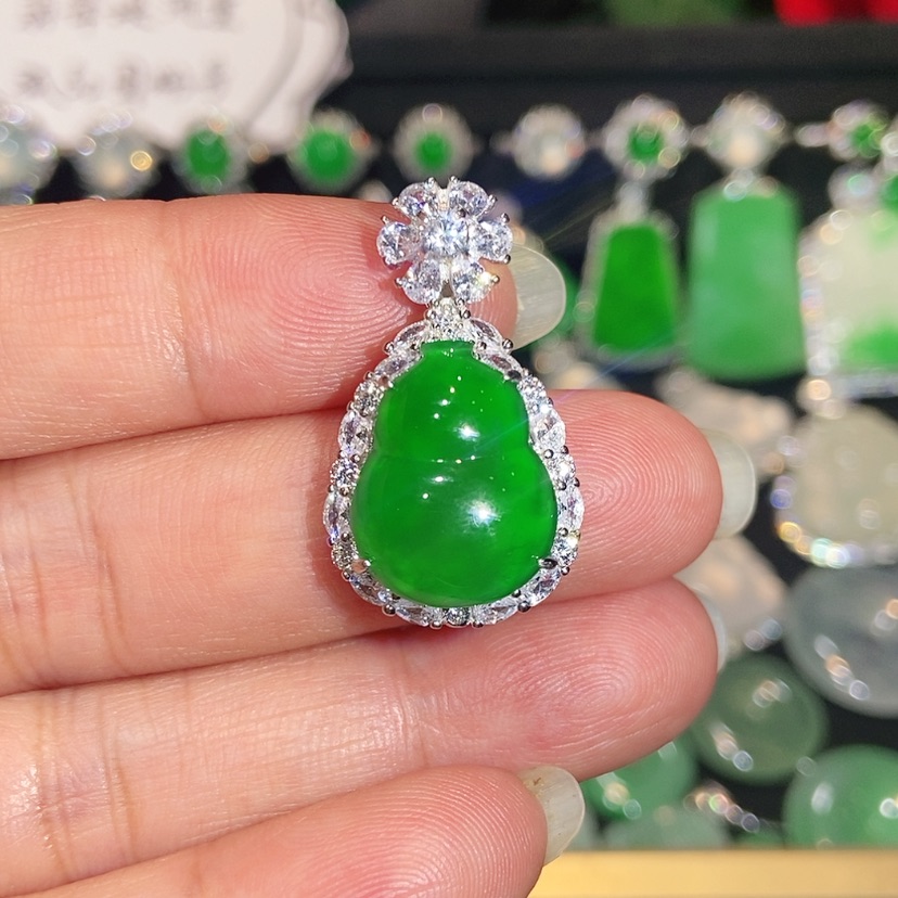 【闪购商品】颈饰未镶嵌翡翠天然翡翠