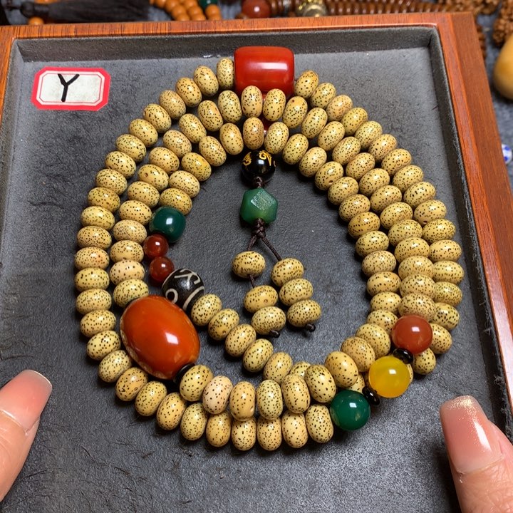 星月菩提吊坠菩提