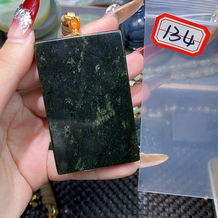 和田玉和田玉边角料随机发未镶嵌