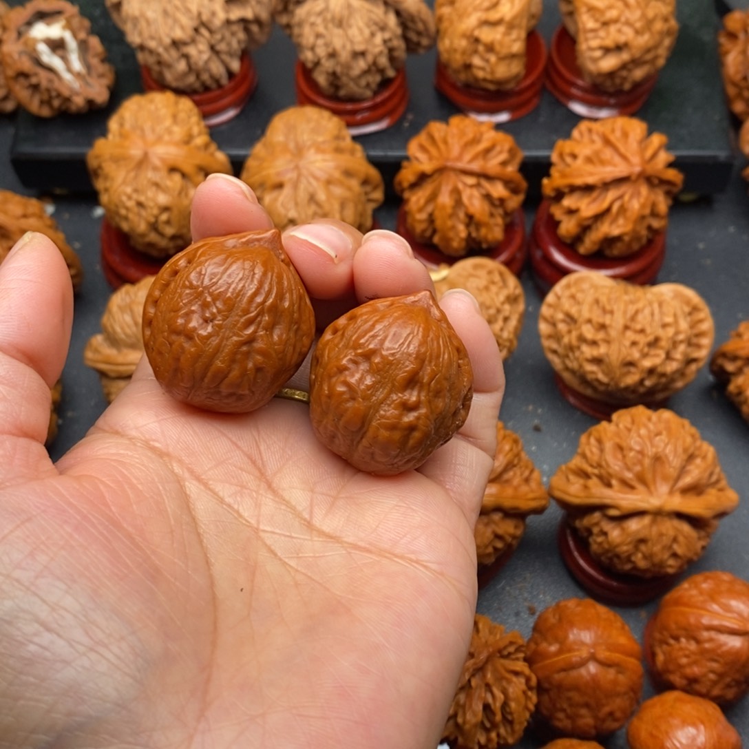 文玩核桃把件钱袋