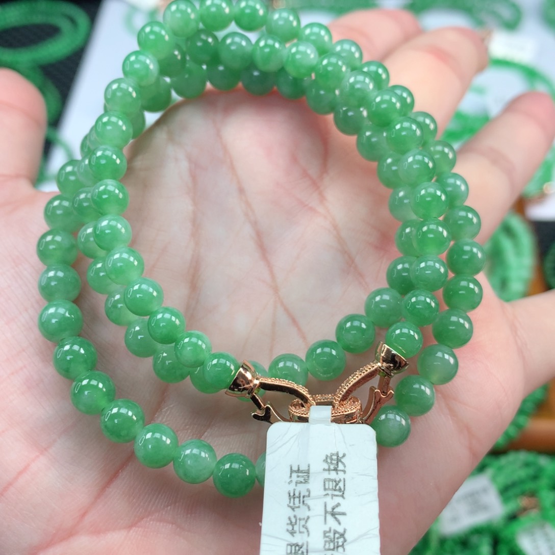 翡翠手链未镶嵌翡翠