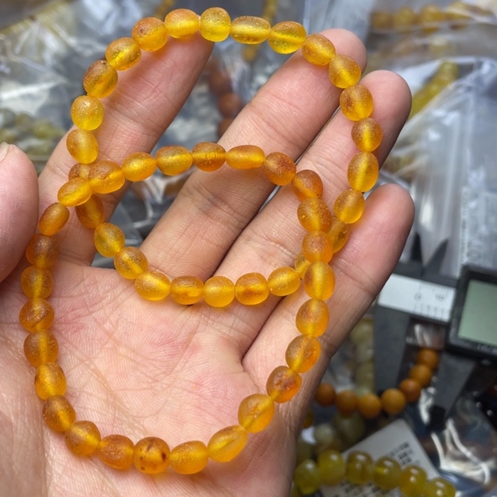 未镶嵌琥珀珠宝奇石