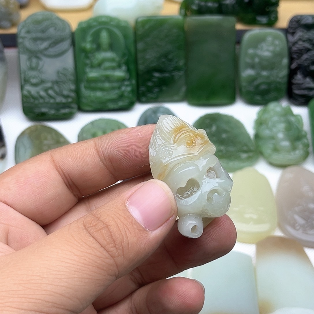 和田玉挂件未镶嵌