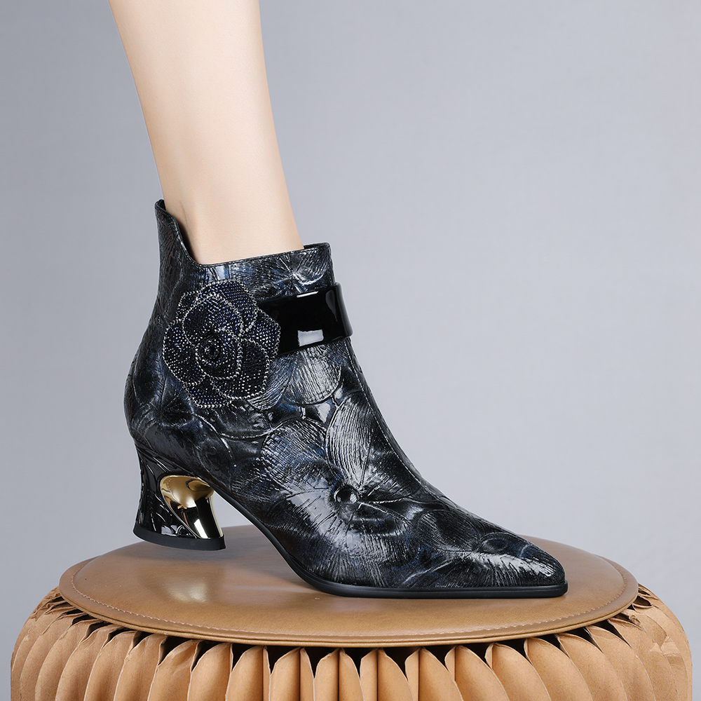 妮彩诗2023年新款通勤短靴女职业尖头裸靴黑色压花绒里短靴女8254